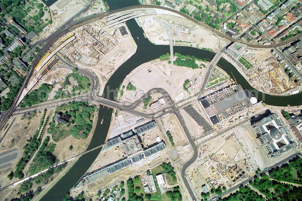 Aerial photograph Berlin - The construction sites the government quarter in Berlin at the Berlin Reichstag