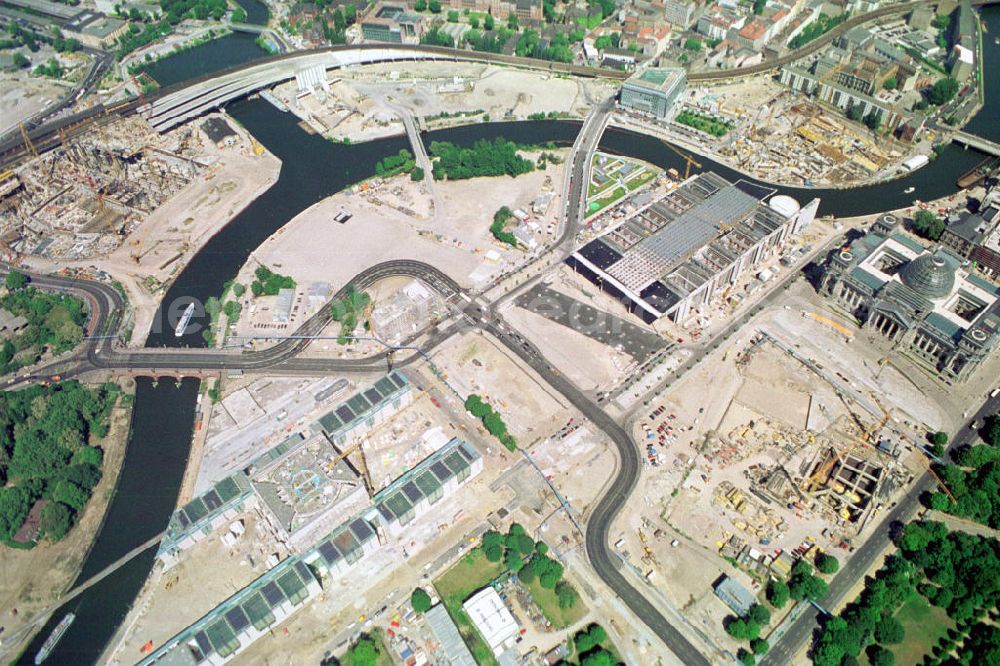 Aerial image Berlin - The construction sites the government quarter in Berlin at the Berlin Reichstag