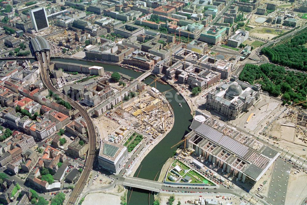 Aerial photograph Berlin - The construction sites the government quarter in Berlin at the Berlin Reichstag