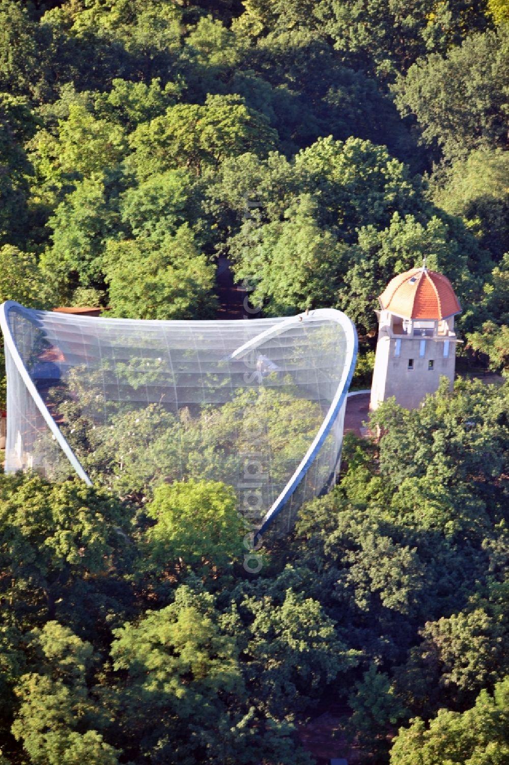 Aerial photograph Halle - View of the large aviary and the observation tower at the Petersberg