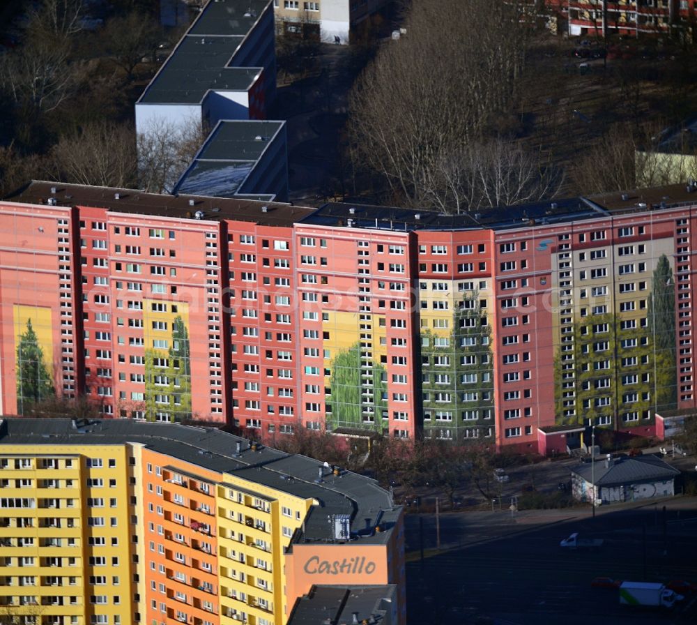 Aerial photograph Berlin - Painting on the prefabricated skyscraper - Facade in Berlin - Lichtenberg