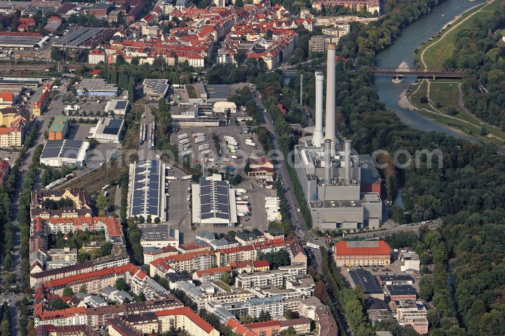 München from the bird's eye view: Power plants and exhaust towers of thermal power station Muenchen Sued in Munich in the state Bavaria