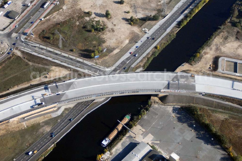 Schönefeld from above - Blick auf die Verlängerung der Autobahn A 113 zwischen dem Stadtring und dem in Planung befindlichen Hauptstadt-Airport Berlin Brandenburg International BBI durch die Schälerbau Berlin GmbH an der Freiheit 10 in 13597 Berlin - Telefon +49 (0)30 35 187 03 - Fax +49 (0)30 35 187 398 - Mail info@schaelerbau.de ; Klähne & Bauchspieß - Beratende Ingenieure im Bauwesen GmbH, Inselstraße 6A, 10179 Berlin ; Ingenieurbüro Meyer + Schubart, Blumenauer Straße 10, 31515 Wunstorf