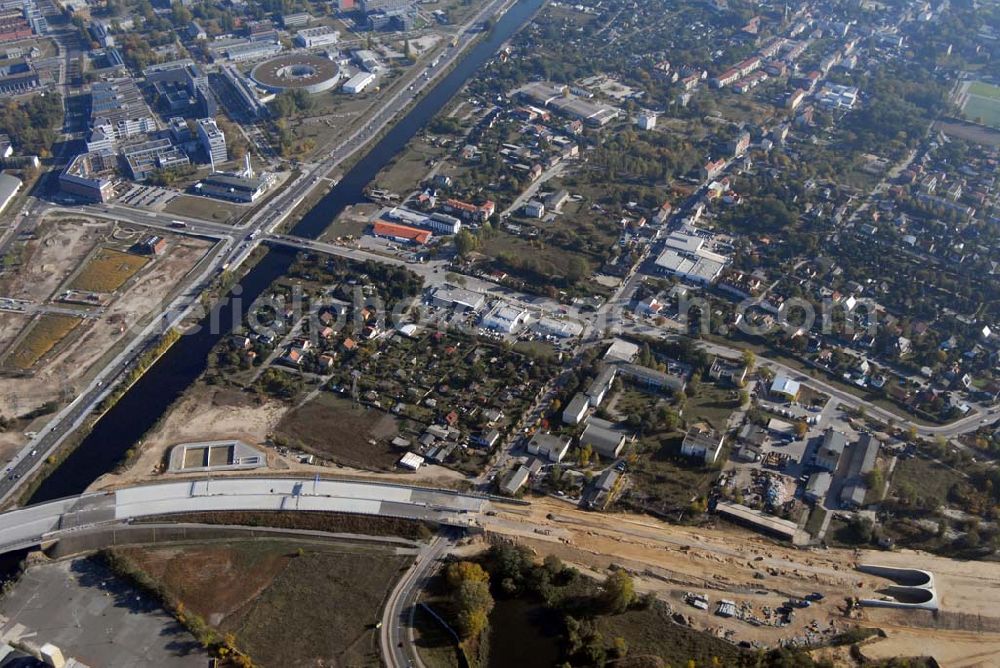 Schönefeld from the bird's eye view: Blick auf die Verlängerung der Autobahn A 113 zwischen dem Stadtring und dem in Planung befindlichen Hauptstadt-Airport Berlin Brandenburg International BBI durch die Schälerbau Berlin GmbH an der Freiheit 10 in 13597 Berlin - Telefon +49 (0)30 35 187 03 - Fax +49 (0)30 35 187 398 - Mail info@schaelerbau.de ; Klähne & Bauchspieß - Beratende Ingenieure im Bauwesen GmbH, Inselstraße 6A, 10179 Berlin ; Ingenieurbüro Meyer + Schubart, Blumenauer Straße 10, 31515 Wunstorf