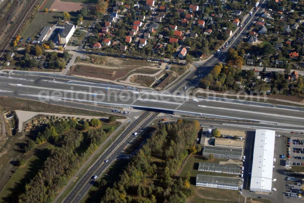 Aerial photograph Schönefeld - Blick auf die Verlängerung der Autobahn A 113 zwischen dem Stadtring und dem in Planung befindlichen Hauptstadt-Airport Berlin Brandenburg International BBI durch die Schälerbau Berlin GmbH an der Freiheit 10 in 13597 Berlin - Telefon +49 (0)30 35 187 03 - Fax +49 (0)30 35 187 398 - Mail info@schaelerbau.de ; Klähne & Bauchspieß - Beratende Ingenieure im Bauwesen GmbH, Inselstraße 6A, 10179 Berlin ; Ingenieurbüro Meyer + Schubart, Blumenauer Straße 10, 31515 Wunstorf