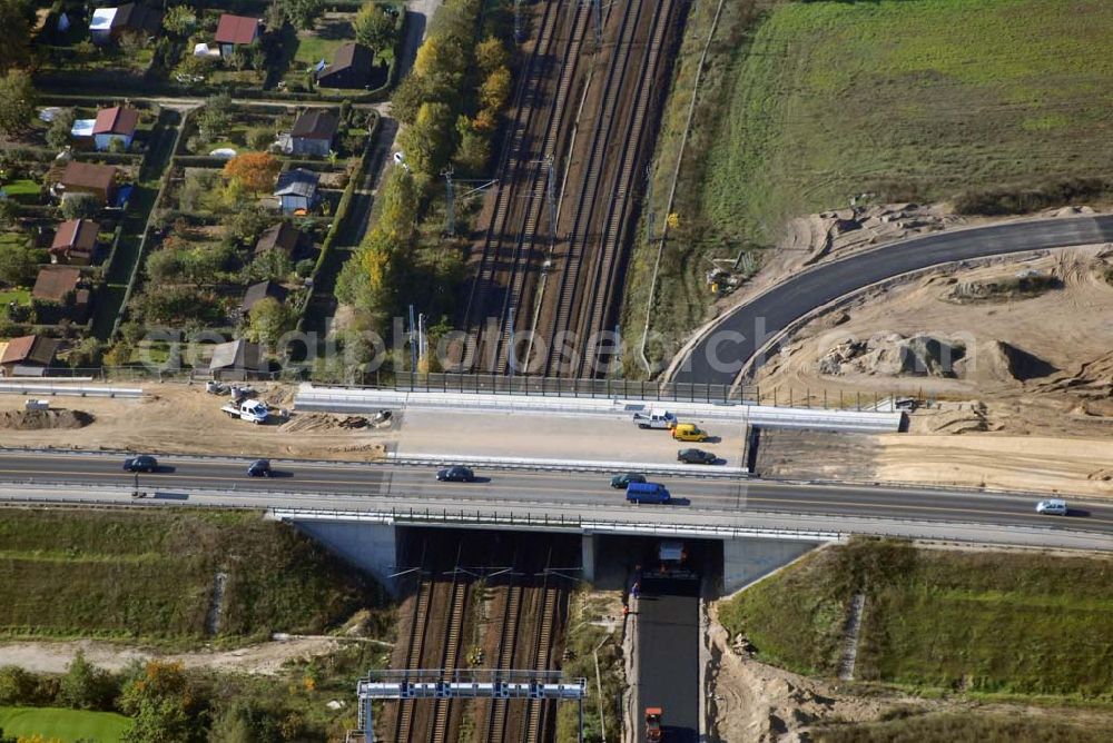 Schönefeld from above - Blick auf die Verlängerung der Autobahn A 113 zwischen dem Stadtring und dem in Planung befindlichen Hauptstadt-Airport Berlin Brandenburg International BBI durch die Schälerbau Berlin GmbH an der Freiheit 10 in 13597 Berlin - Telefon +49 (0)30 35 187 03 - Fax +49 (0)30 35 187 398 - Mail info@schaelerbau.de ; Klähne & Bauchspieß - Beratende Ingenieure im Bauwesen GmbH, Inselstraße 6A, 10179 Berlin ; Ingenieurbüro Meyer + Schubart, Blumenauer Straße 10, 31515 Wunstorf