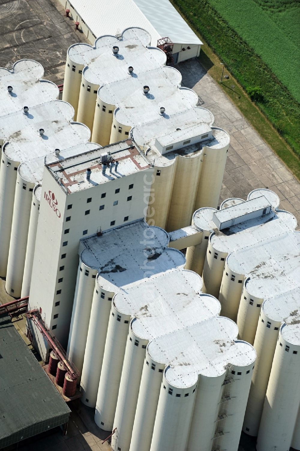 Buttstädt from the bird's eye view: Large silo of Iruso GmbH agricultural trade on Teutlebener Street in Buttstädt in Thuringia