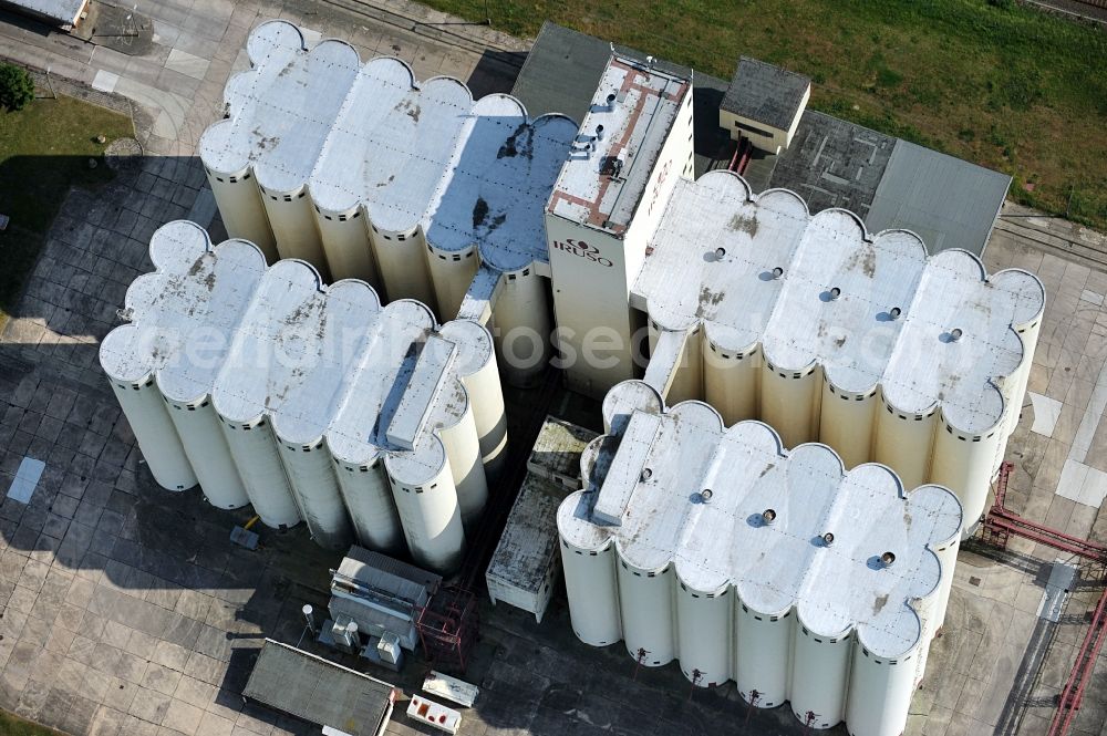 Buttstädt from above - Large silo of Iruso GmbH agricultural trade on Teutlebener Street in Buttstädt in Thuringia