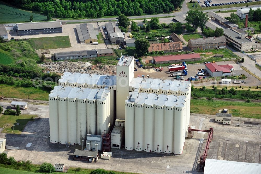 Buttstädt from the bird's eye view: Large silo of Iruso GmbH agricultural trade on Teutlebener Street in Buttstädt in Thuringia