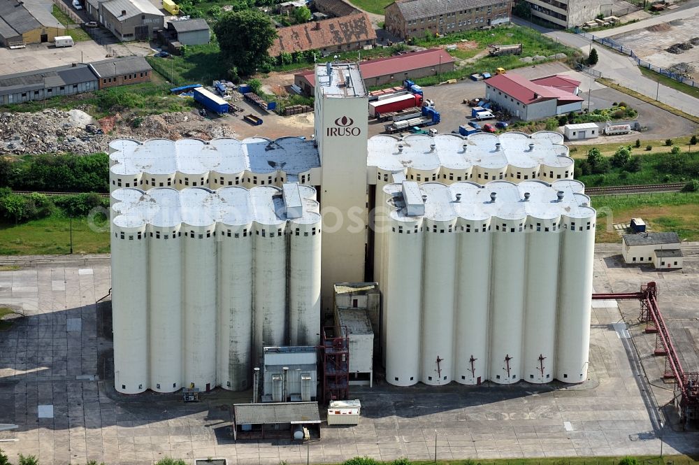 Aerial image Buttstädt - Large silo of Iruso GmbH agricultural trade on Teutlebener Street in Buttstädt in Thuringia