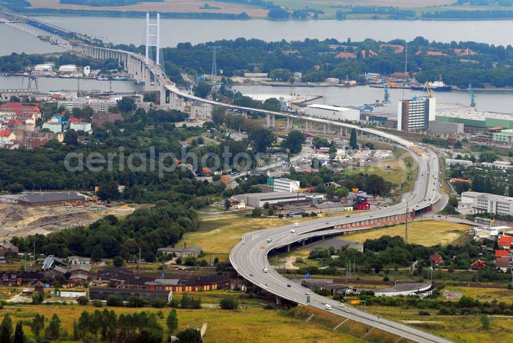 Stralsund from the bird's eye view: : Die 2. Strelasundquerung ist derzeit das derzeit größte deutsche Brückenbauwerk. Die zweite Rügendamm-Brücke ist ein Projekt im Bundesprogramm des Europäischen Fonds für regionale Entwicklung (EFRE) aufgenommen wurde und somit von der Europäischen Union kofinanziert wird. Im Auftrag des Bundesministeriums für Verkehr, Bau und Stadtentwicklung erfolgt die Planung und der Bau durch die Deutsche Einheit Fernstraßenplanungs- und -bau GmbH (DEGES).