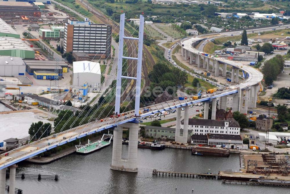 Stralsund from the bird's eye view: : Die 2. Strelasundquerung ist derzeit das derzeit größte deutsche Brückenbauwerk. Die zweite Rügendamm-Brücke ist ein Projekt im Bundesprogramm des Europäischen Fonds für regionale Entwicklung (EFRE) aufgenommen wurde und somit von der Europäischen Union kofinanziert wird. Im Auftrag des Bundesministeriums für Verkehr, Bau und Stadtentwicklung erfolgt die Planung und der Bau durch die Deutsche Einheit Fernstraßenplanungs- und -bau GmbH (DEGES).