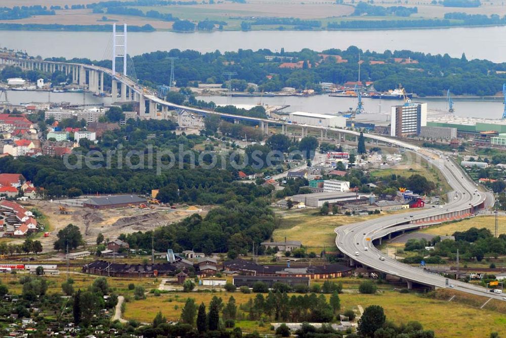 Aerial image Stralsund - : Die 2. Strelasundquerung ist derzeit das derzeit größte deutsche Brückenbauwerk. Die zweite Rügendamm-Brücke ist ein Projekt im Bundesprogramm des Europäischen Fonds für regionale Entwicklung (EFRE) aufgenommen wurde und somit von der Europäischen Union kofinanziert wird. Im Auftrag des Bundesministeriums für Verkehr, Bau und Stadtentwicklung erfolgt die Planung und der Bau durch die Deutsche Einheit Fernstraßenplanungs- und -bau GmbH (DEGES).