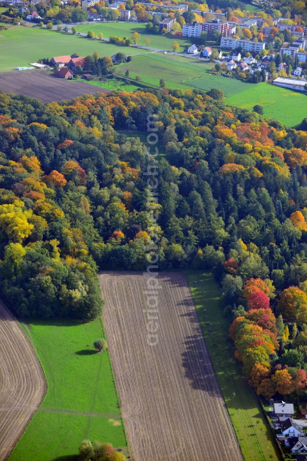 Aerial image Herford - View of the cemetery Eternal Peace in Herford in North Rhine-Westphalia