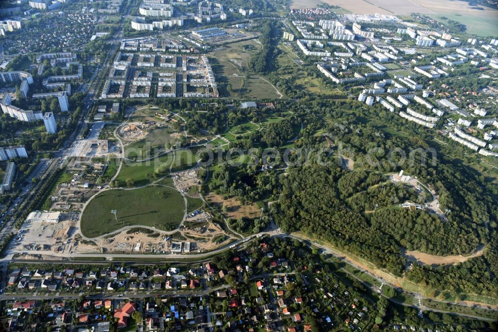 Aerial image Berlin - Gaerten der Welt park on the premises of the IGA 2017 in the district of Marzahn-Hellersdorf in Berlin. Residential buildings and estates are located in the background along Eisenacher Strasse