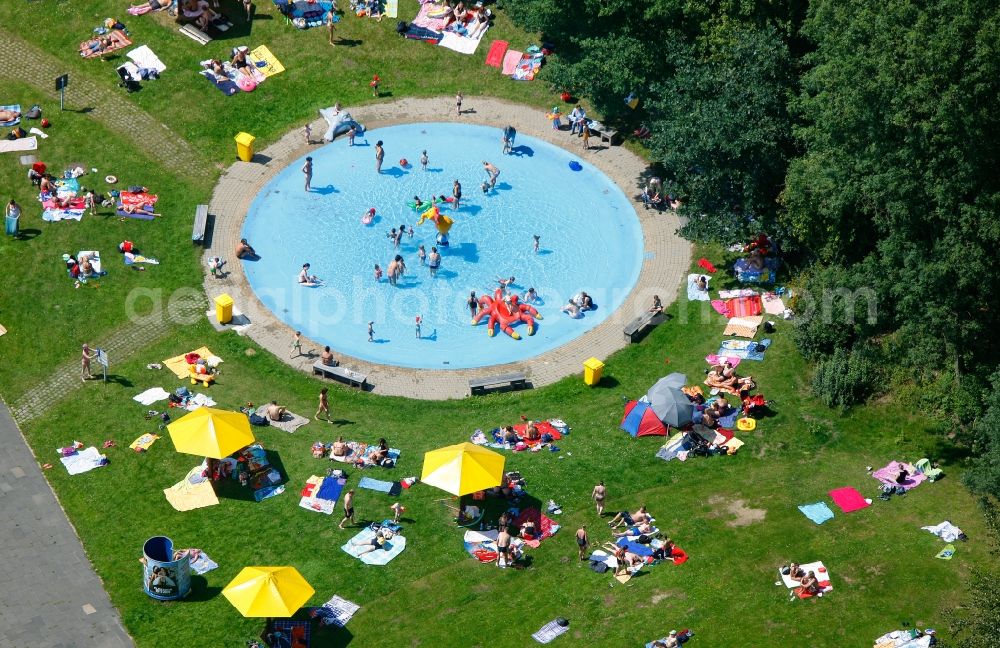 Essen from above - View of the outdoor pool Grugapark in Essen in the state North Rhine-Westphalia