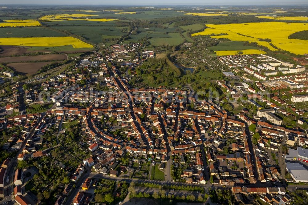 Teterow from the bird's eye view: Town plan Teterow with St. Peter and St. Paul in the center of Old Teterow in Mecklenburg - Western Pomerania