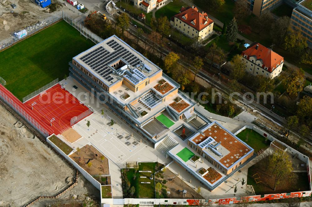 München from above - School building on Emmy-Noether-Strasse in the district Moosach in Munich in the state Bavaria, Germany