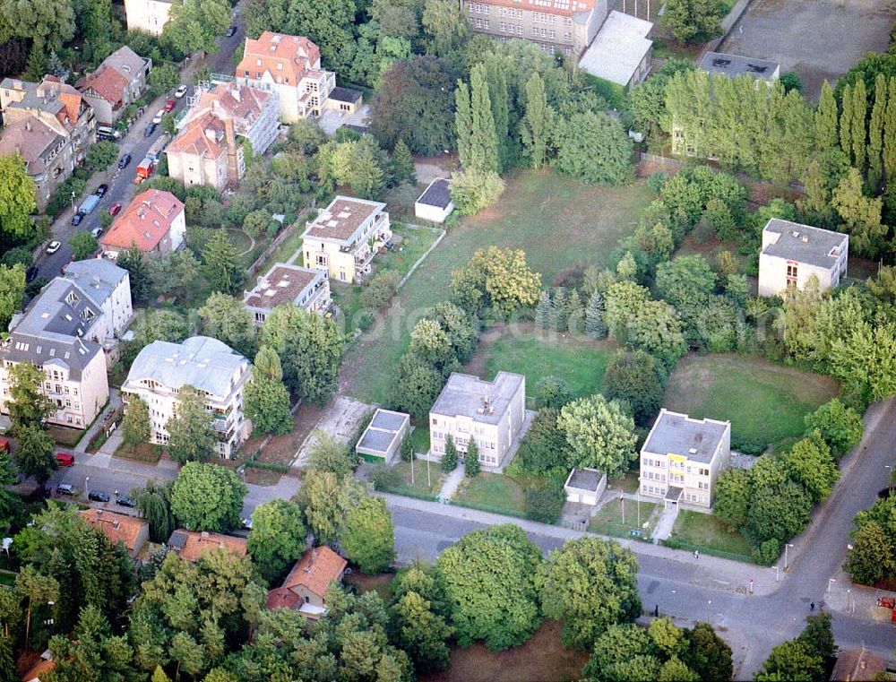 Berlin - Pankow from the bird's eye view: Grundstück Waldstraße 10-12 / Kuckhoffstraße 23 der EDR GmbH in Berlin - Pankow.