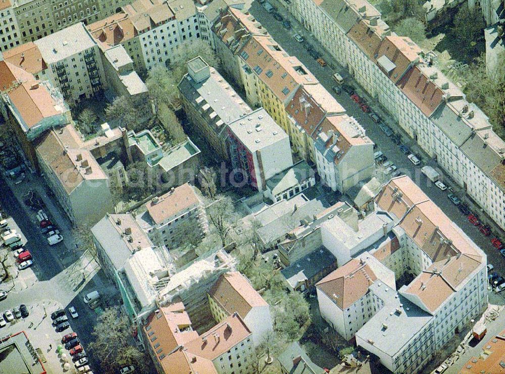 Berlin - Prenzlauer - Berg from the bird's eye view: Grundstücksbereich der Lottumstraße 12 in Berlin - Prenzlauer - Berg.