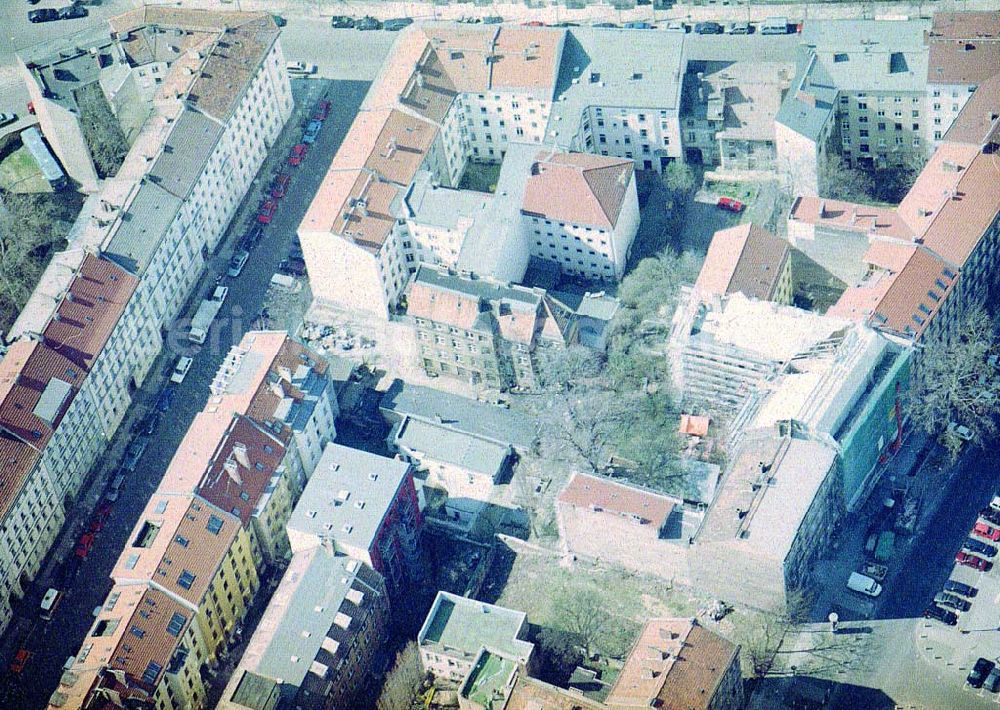 Berlin - Prenzlauer - Berg from the bird's eye view: Grundstücksbereich der Lottumstraße 12 in Berlin - Prenzlauer - Berg.