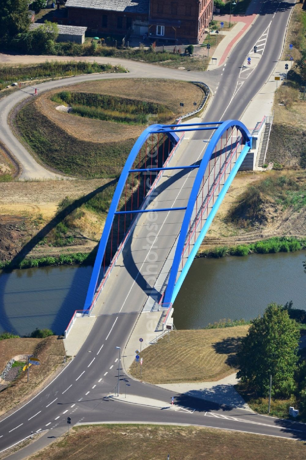 Güsen from the bird's eye view: Guesen Bridge over the Elbe-Havel-Canel in the state Saxony-Anhalt