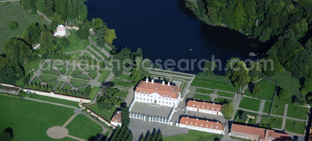 Aerial image Meseberg - Castle Meseberg the Federal Government on the banks of Huwenowsees in the town district Gransee in Brandenburg