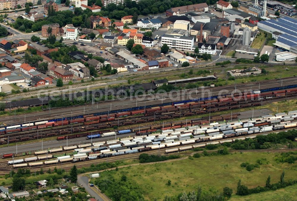 Nordhausen from the bird's eye view: The goods station of Nordhausen in Thuringia is an important transportation hub. On the tracks, many cars are many with tanks, timber and bulk