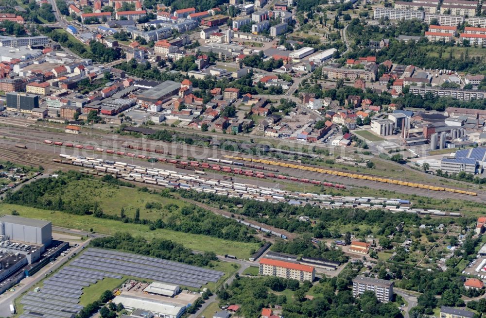 Nordhausen from the bird's eye view: The goods station of Nordhausen in Thuringia is an important transportation hub. On the tracks, many cars are many with tanks, timber and bulk