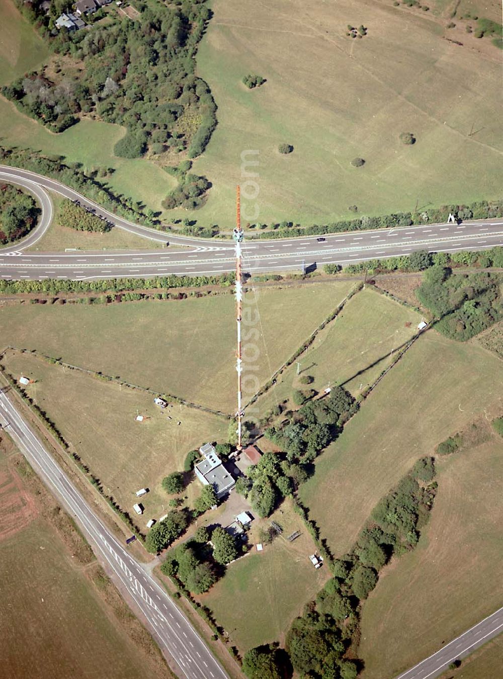 Göttelborn / Saarland from above - Göttelborn / Saarland Blick auf die Sanierung des Sendemastes im Saarland durch die Firma W. Diener aus Köln an der Autobahnauffahrt A1 03.09.2003