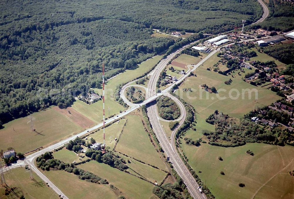 Aerial photograph Göttelborn / Saarland - Göttelborn / Saarland Blick auf die Sanierung des Sendemastes im Saarland durch die Firma W. Diener aus Köln an der Autobahnauffahrt A1 03.09.2003