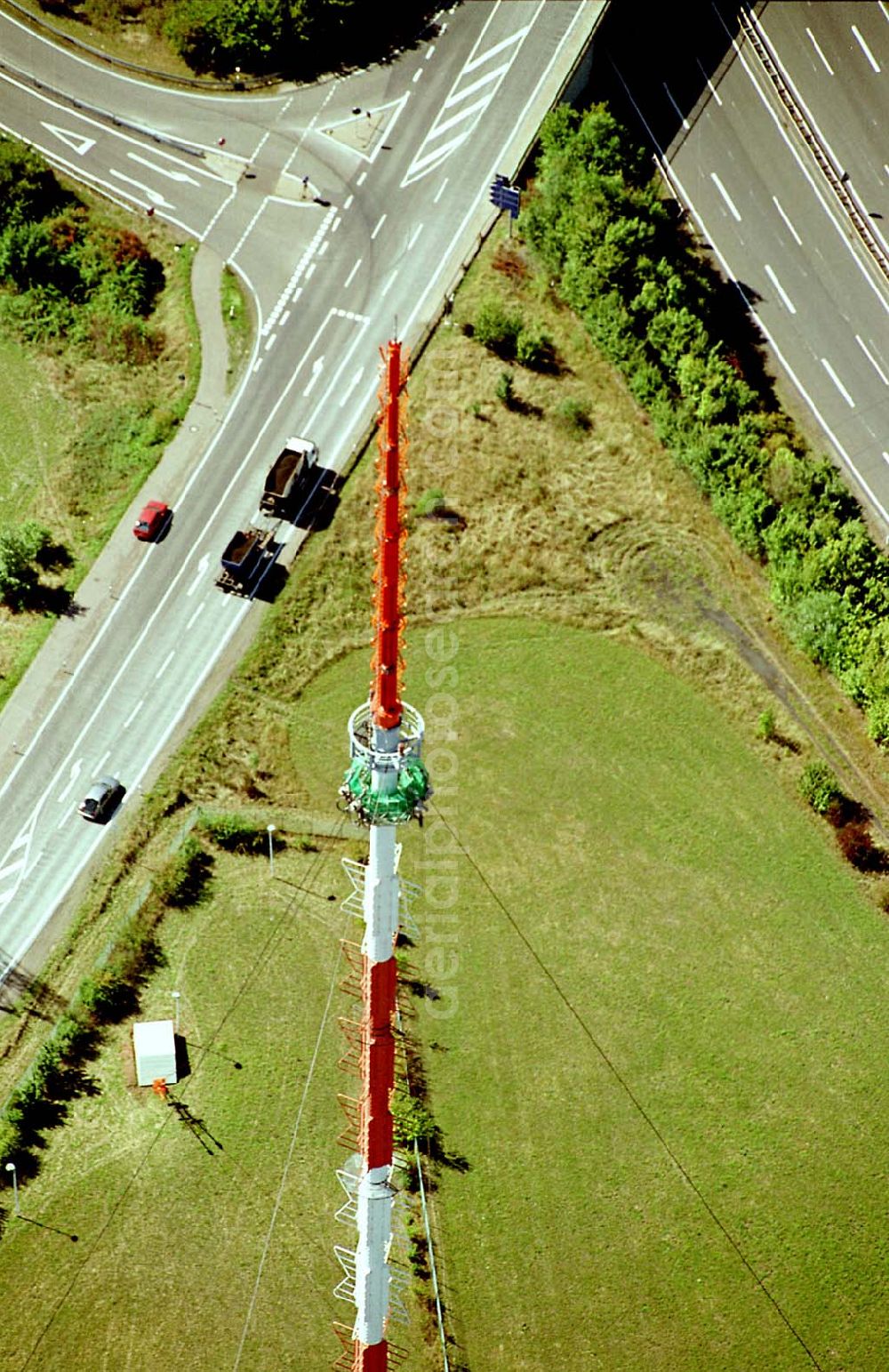 Aerial image Göttelborn / Saarland - Göttelborn / Saarland Blick auf die Sanierung des Sendemastes im Saarland durch die Firma W. Diener aus Köln an der Autobahnauffahrt A1; (teilweise mit Sicht auf Göttelborn) 03.09.2003