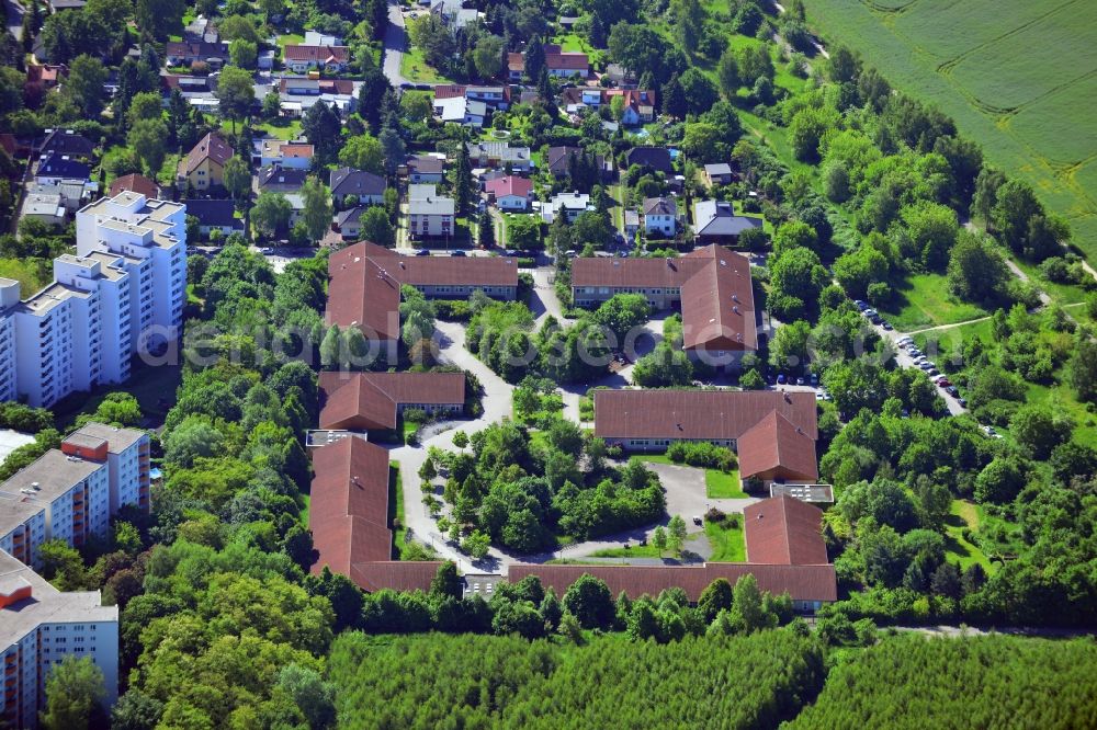 Aerial image Berlin - The Gustav-Heinemann-school is located in the Waldsassener street in the district of Marienfelde of Berlin. The Gustav-Heinemann-School is a secondary school with Gymnasium upper level