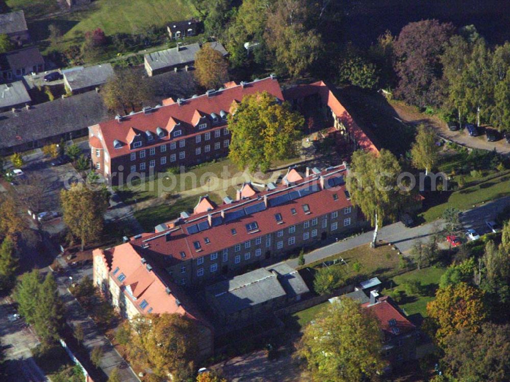 Aerial image Eberswalde - Finow - Gustav-Hirsch-Platz in der Messingwerksiedlung (UNESCO-Denkmalsliste) in Eberswalde - Finow (Brandenburg). Bauordnungsamt, Untere Denkmalschutzbehörde, Heegermühler Str. 75, 16225 Eberswalde, Tel: 03334/214385, Fax: 03334/214379, E-mail: martina.Kohl@barnim.de