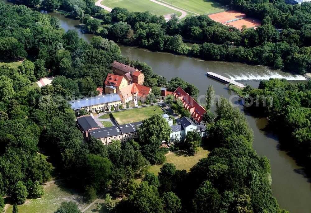 Halle (Saale) from above - Estate Gimritz with Weir on the Peißnitzinsel on the banks of the Saale in Halle (Saale) in Saxony-Anhalt