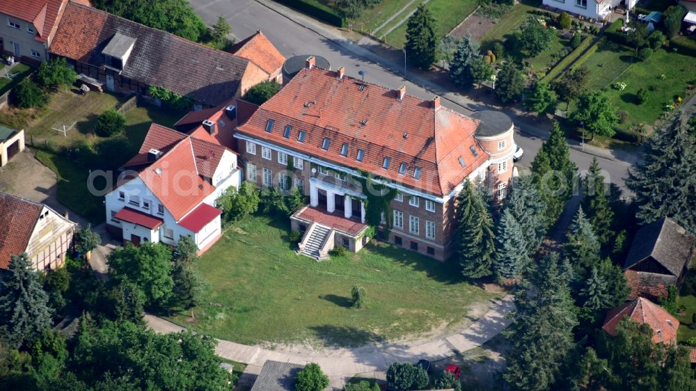 Aerial image Calvörde - Manor house Dorst in Calvoerde in the state Saxony-Anhalt, Germany