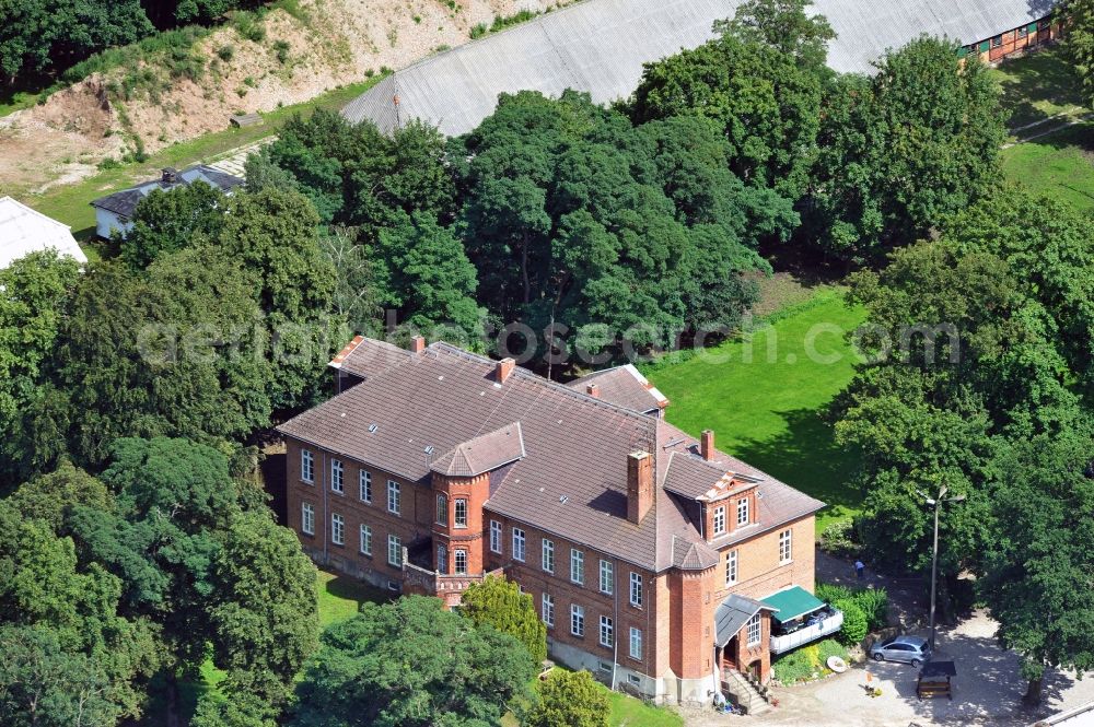 Aerial image Jördenstorf OT Klenz - Mansion Klenz in Jördenstorf OT Klenz in Mecklenburg-Western Pomerania