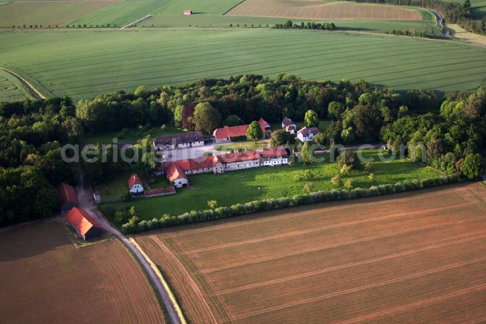 Aerial image Abbenburg - Historical warehouses and stables, farm buildings and manor house on the edge of agricultural fields in Abbenburg in the state North Rhine-Westphalia, Germany