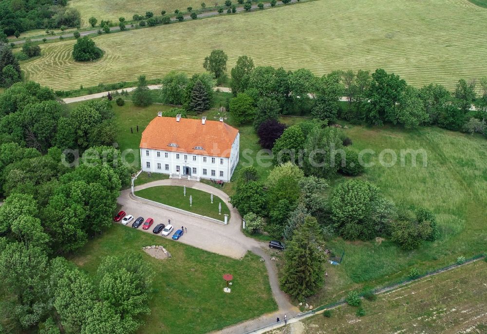 Neupetershain from the bird's eye view: Building and manor house of the farmhouse in Neupetershain in the state Brandenburg, Germany