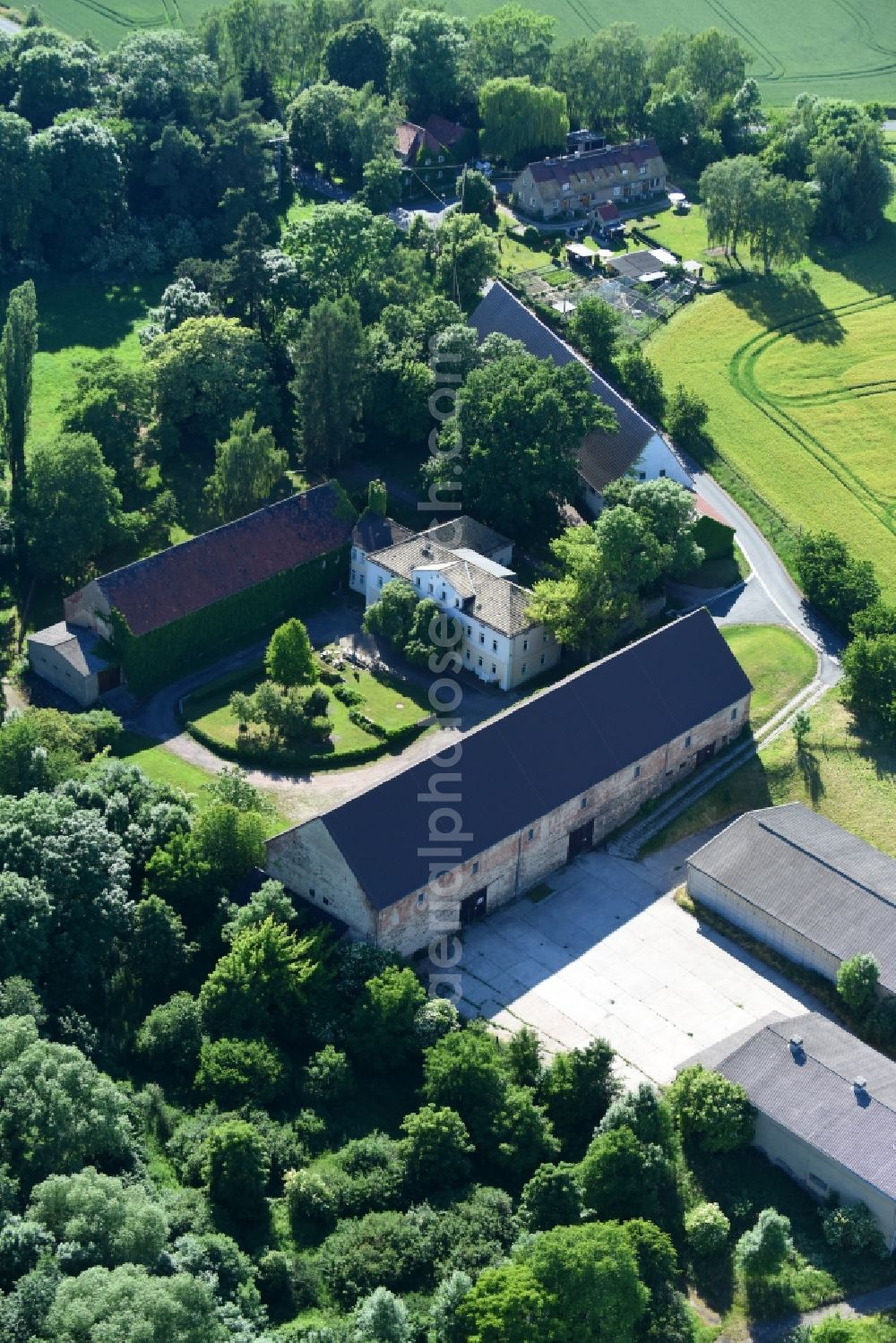 Aerial photograph Gödelitz - Building and manor house of the farmhouse in Goedelitz in the state Saxony, Germany