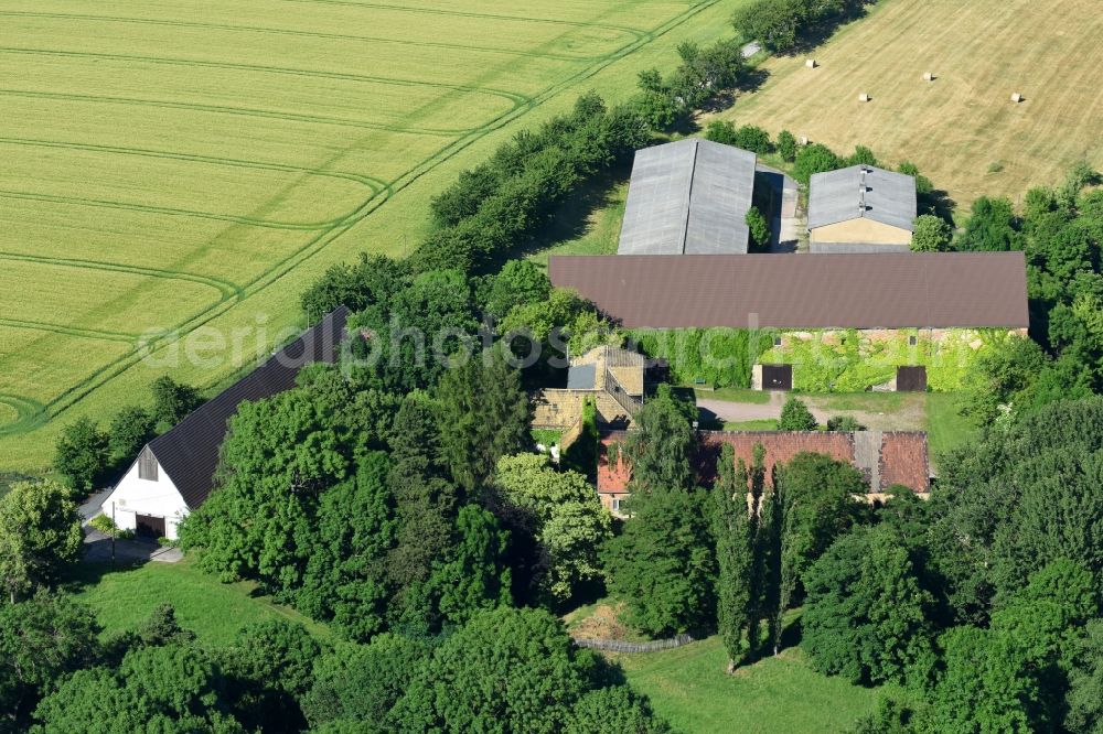 Aerial photograph Mochau - Building and manor house of the farmhouse in Mochau in the state Saxony, Germany