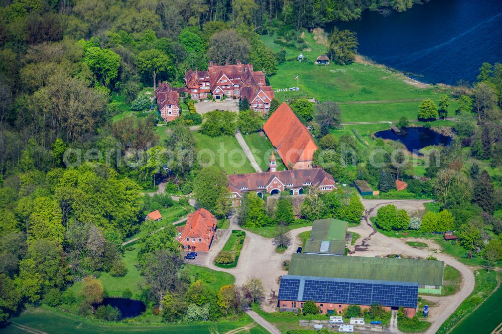 Aerial photograph Barkelsby - Building and manor house of the farmhouse on street Gut Hemmelmark in Barkelsby in the state Schleswig-Holstein, Germany