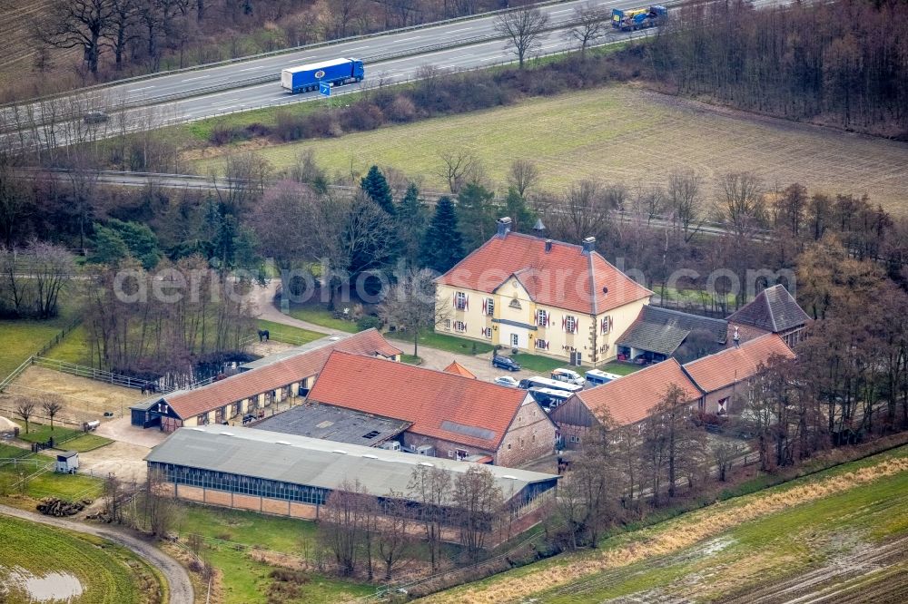 Bottrop from above - Building and manor house of the farmhouse in the district Kirchhellen in Bottrop at Ruhrgebiet in the state North Rhine-Westphalia, Germany