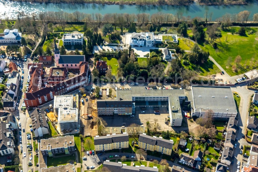 Aerial image Kettwig - School building and gym of the high school Theodor Heuss in Kettwig in the state North Rhine-Westphalia, Germany