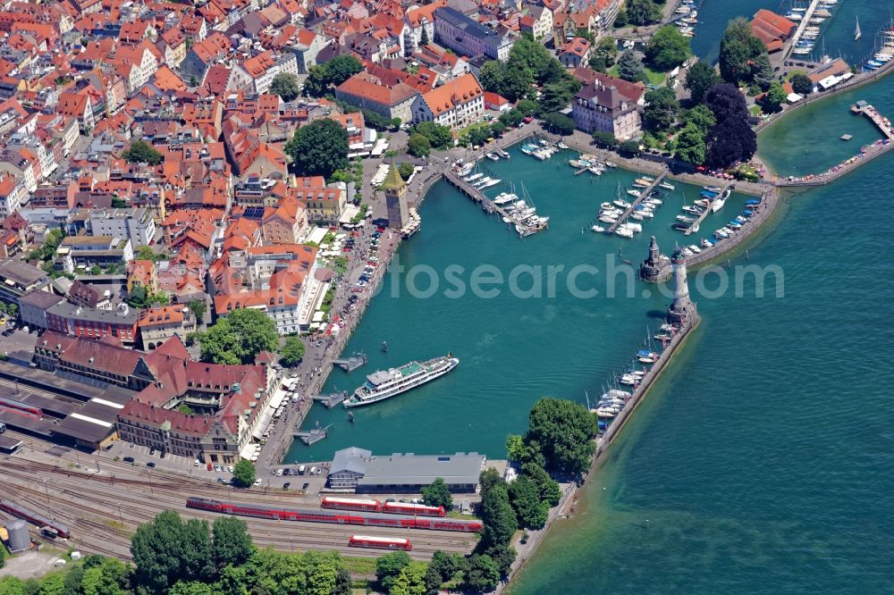 Lindau (Bodensee) from above - Island area Lindau with the village center in Lindau (Bodensee) in the state Bavaria, Germany