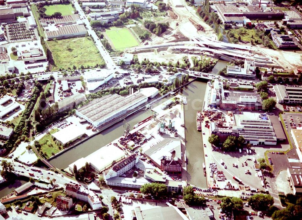 Aerial photograph Berlin - Neukölln - Hafen der BEHALA in Berlin - Neukölln.