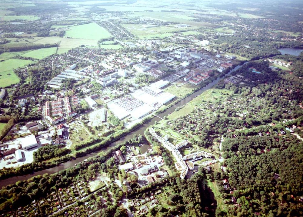 Aerial image Berlin - Steglitz - Hafen der BEHALA in Berlin - Steglitz am Teltowkanal.