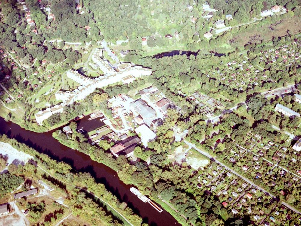 Aerial photograph Berlin - Steglitz - Hafen der BEHALA in Berlin - Steglitz am Teltowkanal.