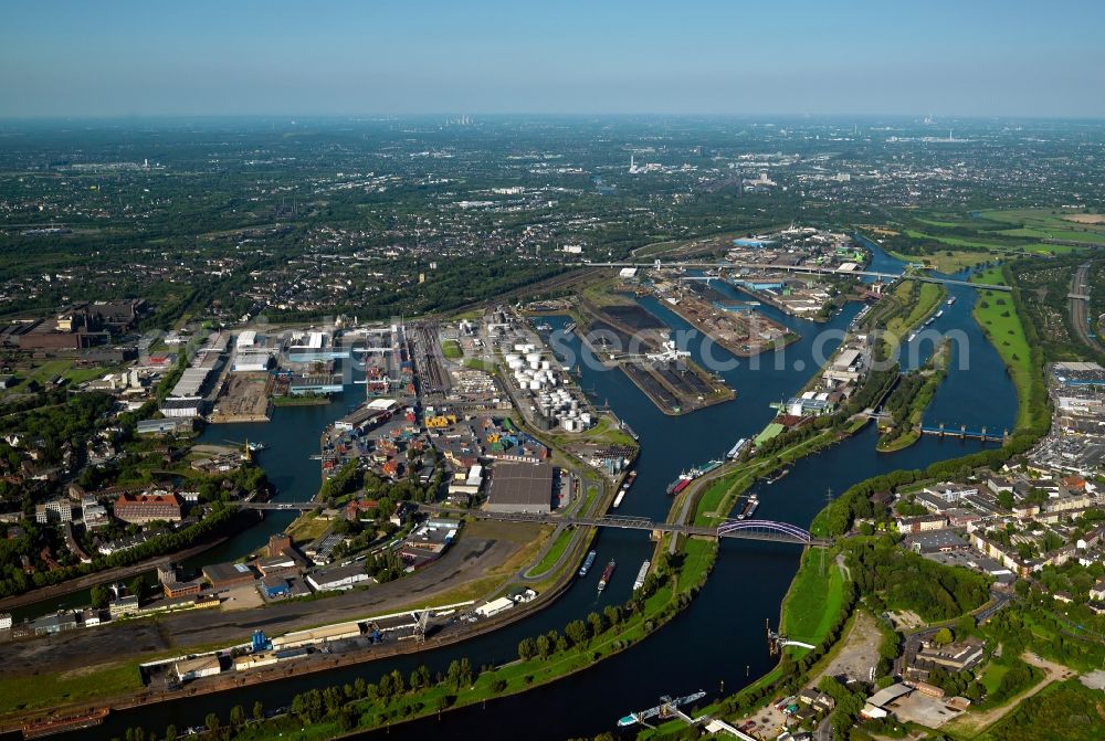 Duisburg from the bird's eye view: View of the port of Duisburg in the state North Rhine-Westphalia