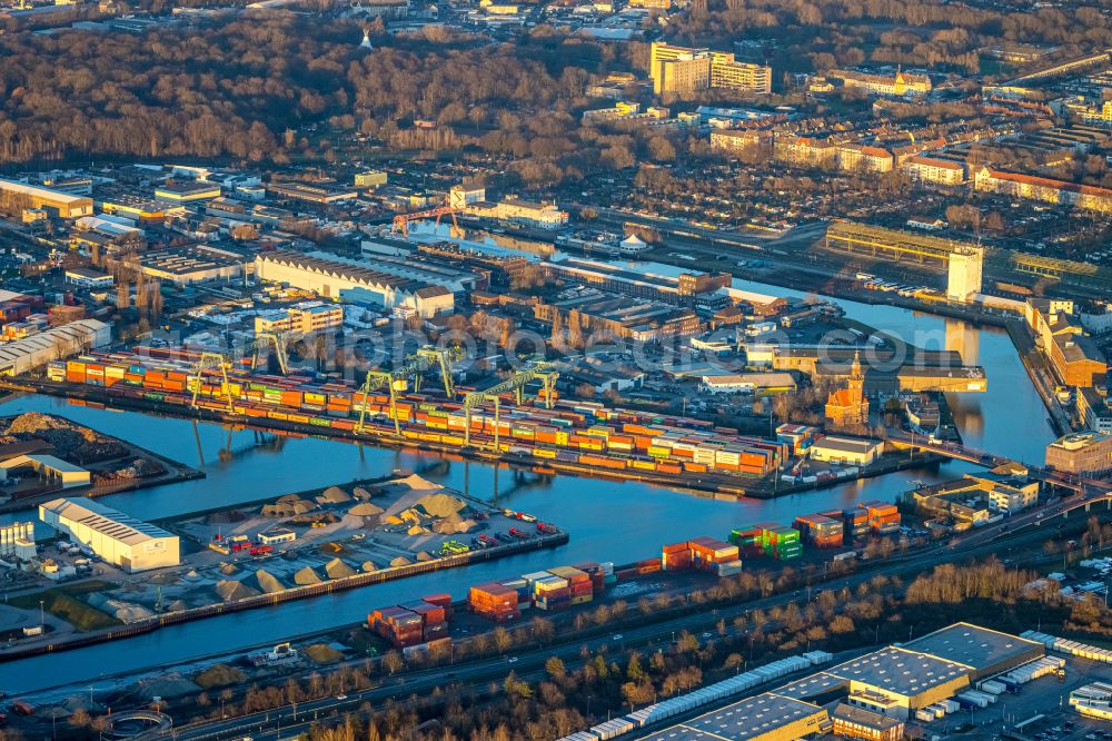 Dortmund from the bird's eye view: Port and port area of a??a??the inland port on the banks of the Ruhr in the Hafen district in Dortmund in the Ruhr area in the state North Rhine-Westphalia, Germany